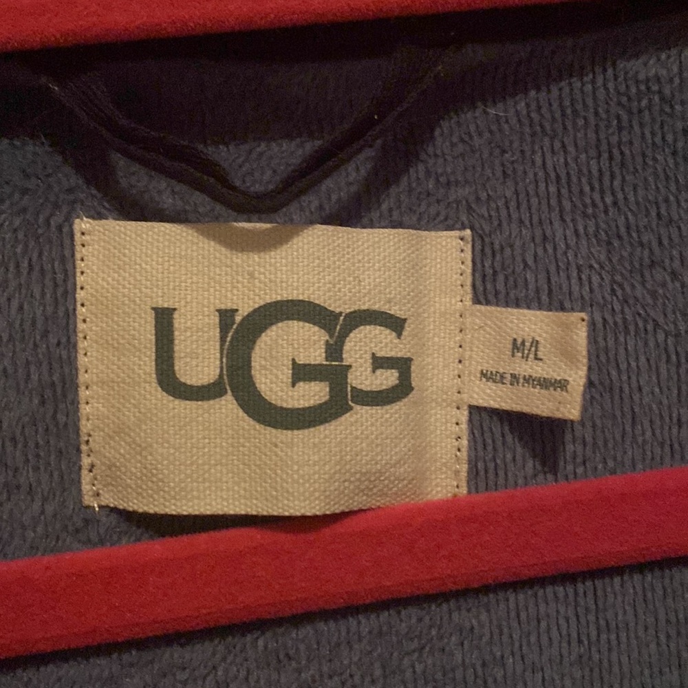 Ugg Robe! - image 3